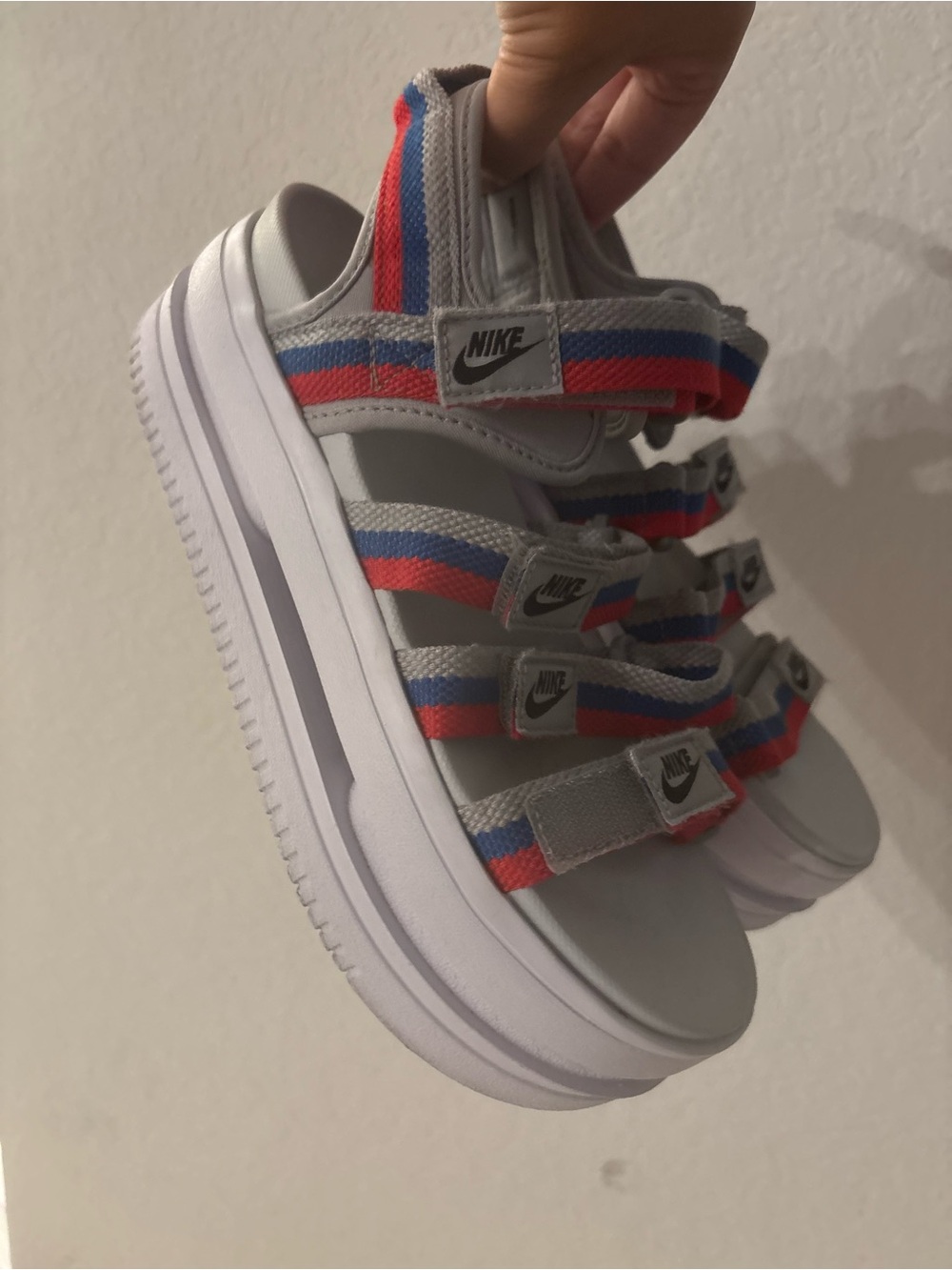 Nike Women’s Strappy Sandals in White with Red & Blue Stripes